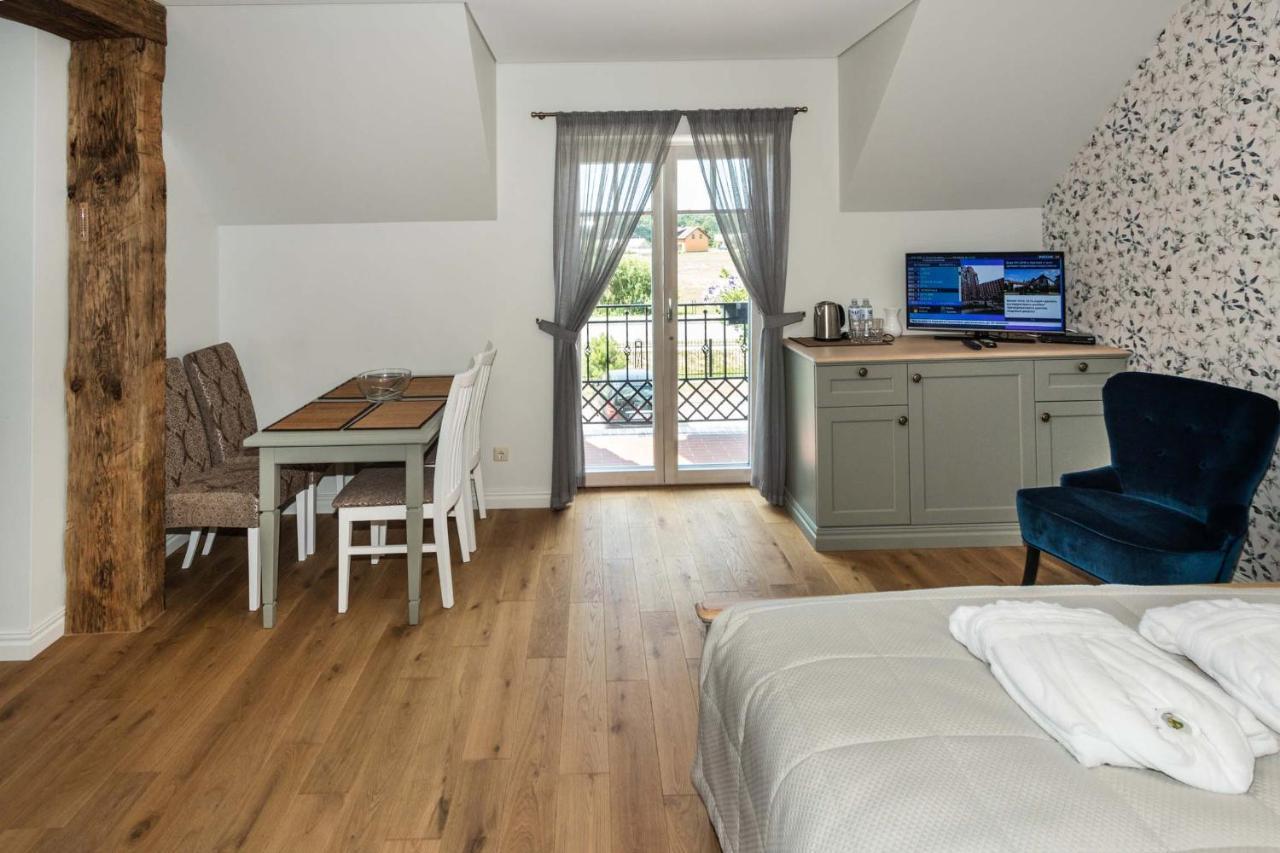 Melnmuize Apartman Karklė Kültér fotó