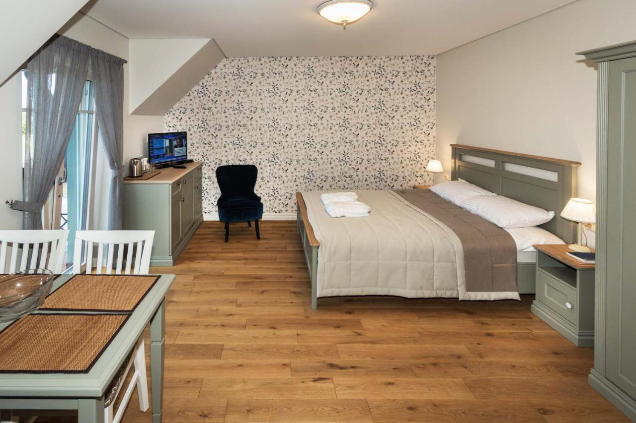 Melnmuize Apartman Karklė Kültér fotó