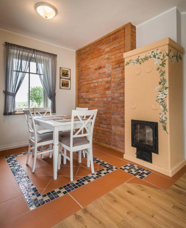 Melnmuize Apartman Karklė Kültér fotó