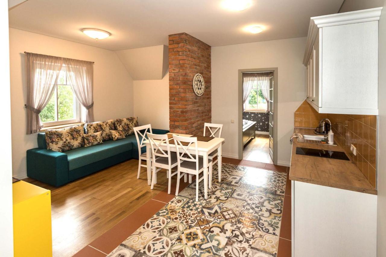 Melnmuize Apartman Karklė Kültér fotó
